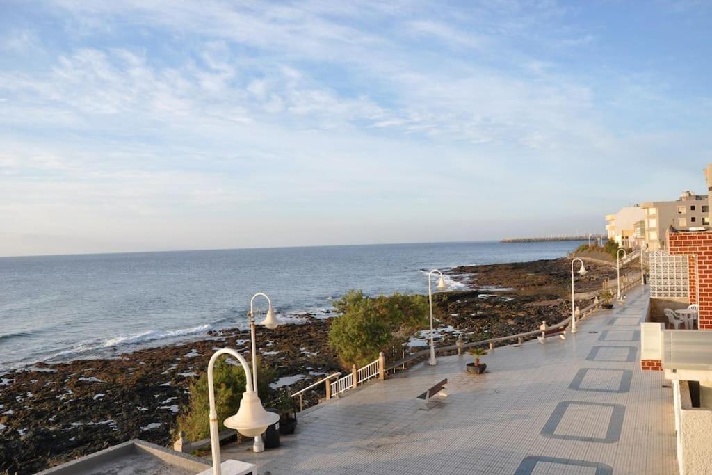 Apartamento En Arinaga En Primera Linea Екстериор снимка